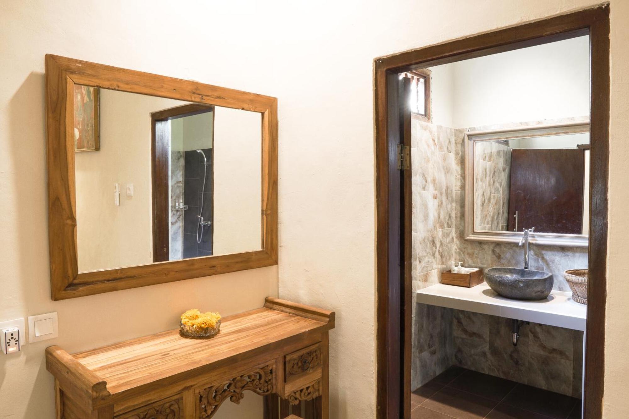 Nirwa 1 Ubud Guesthouse Zewnętrze zdjęcie